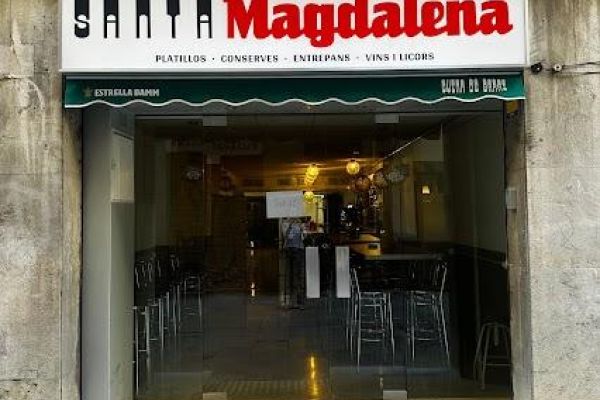 Delicious Catalán food, in a pleasantly local ambiance