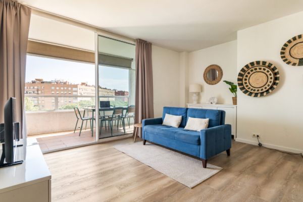 Diagonal Mar 2BR | Pool | Terrace & Sea View