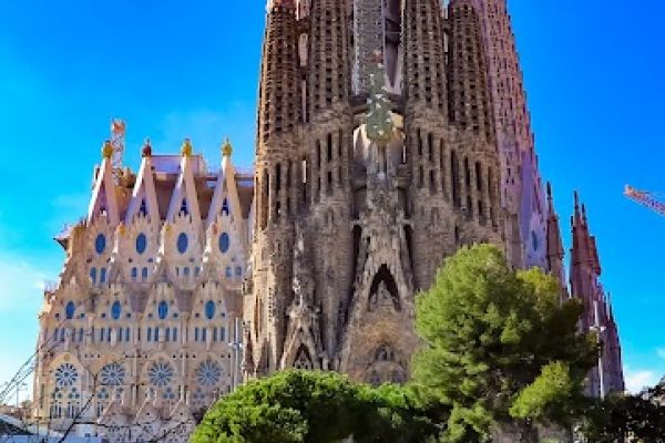 Sagrada Familia & Park Güell Combo Tour