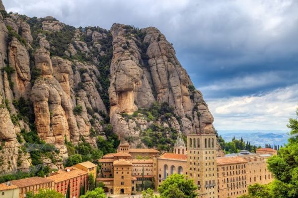 Montserrat Monastery and Hiking Tour