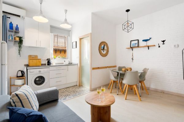 Barceloneta 2BR • Balcony • Near the Beach