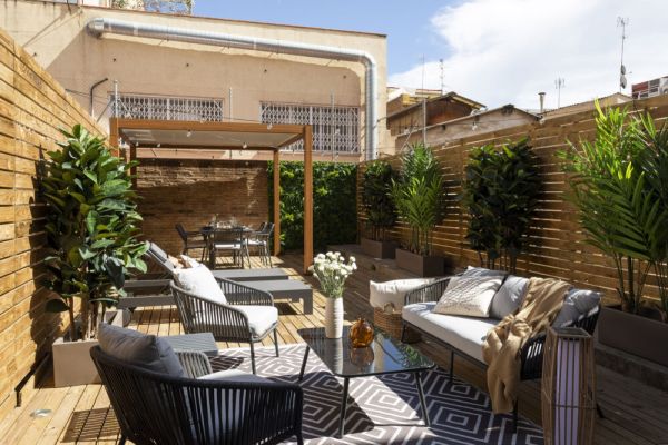 Gem with private terrace in Poblenou