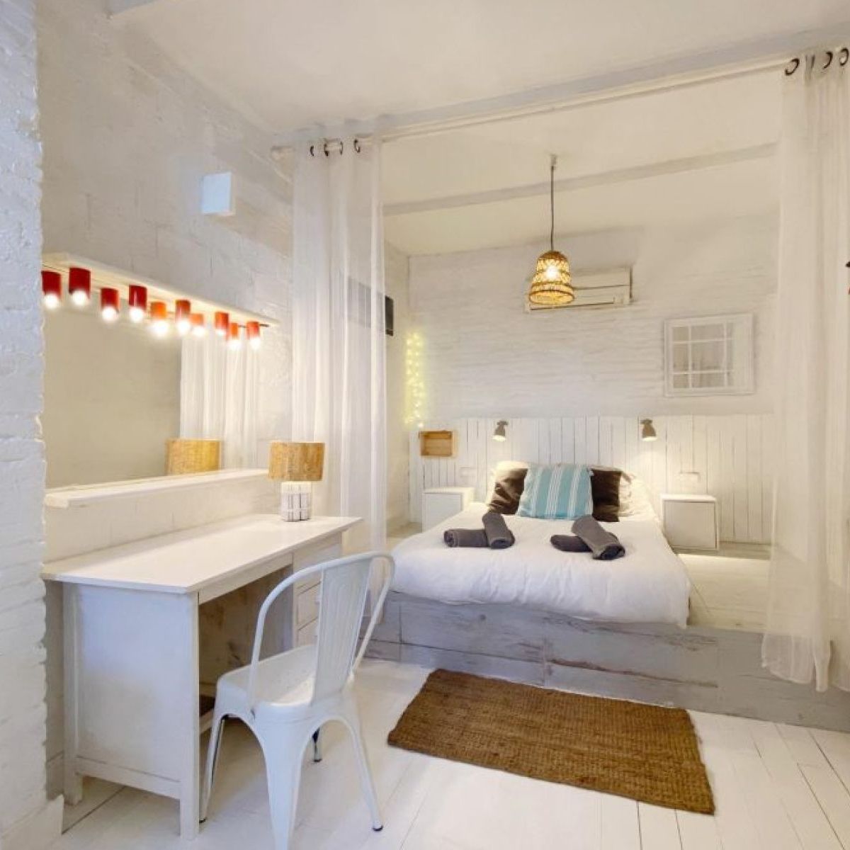 A bedroom from the FridaysFlats collection
